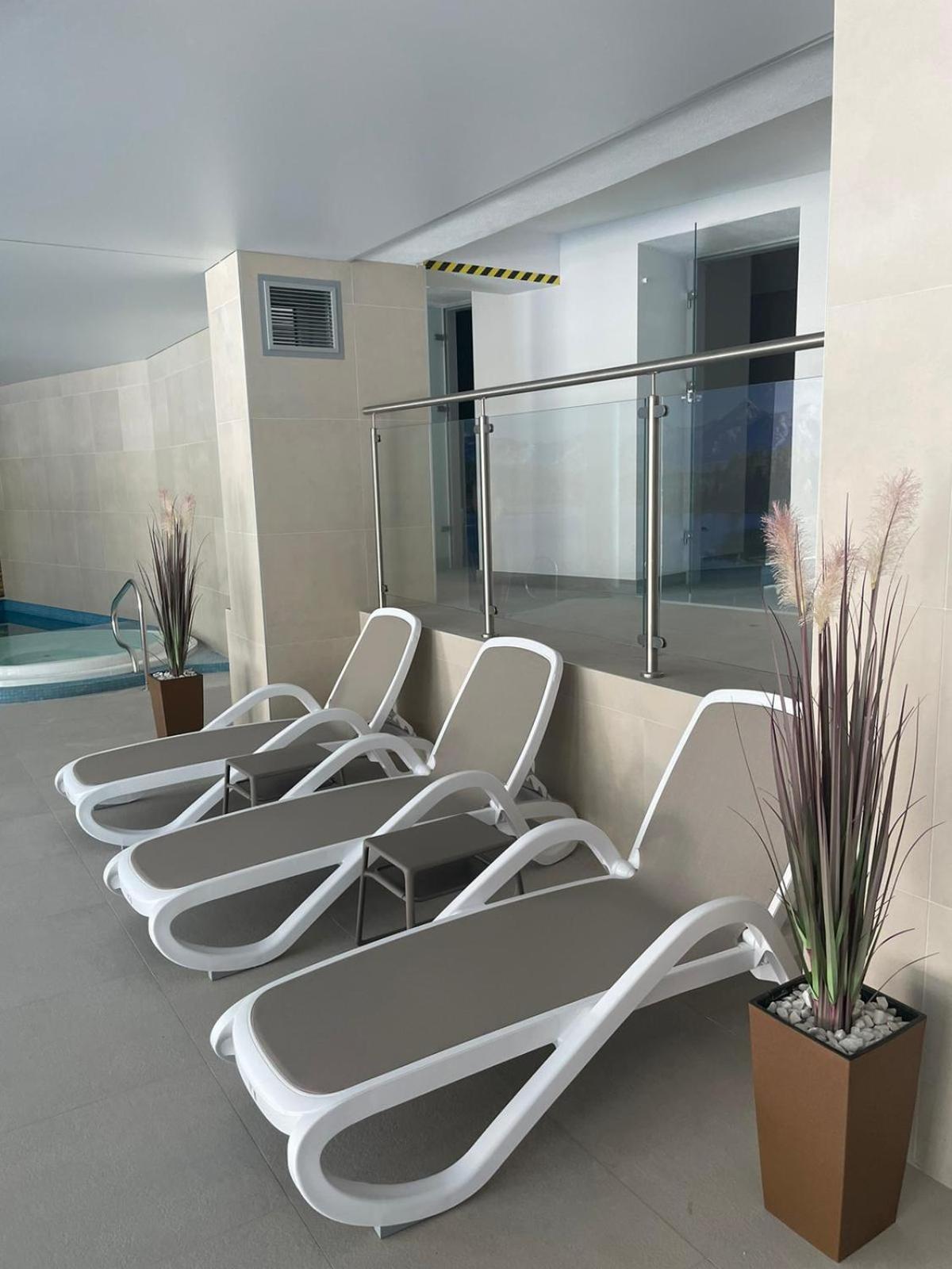 Stonehill24 - Apartament & Spa 스클라르스카포렘바 외부 사진